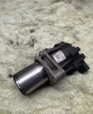 Opel Astra K EGR valve 55570005