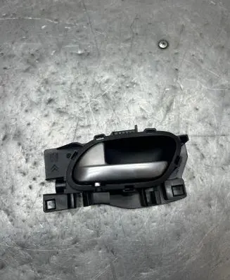 Peugeot 2008 I Rear door interior handle 96555518vv 86555510