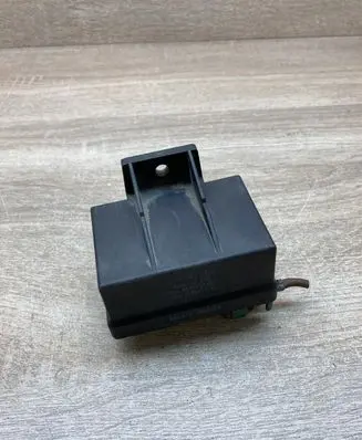 Peugeot 307 Glow plug pre-heat relay 9639912580 51299011A