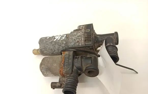 BMW 5 E39 Coolant heater control valve 64118369807 1147412149