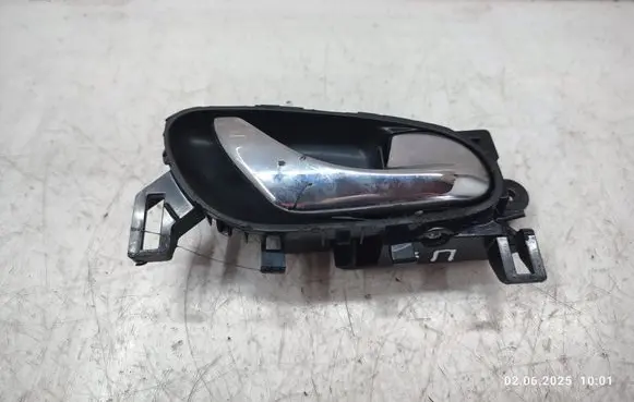 Nissan X-Trail T32 Rear door interior handle