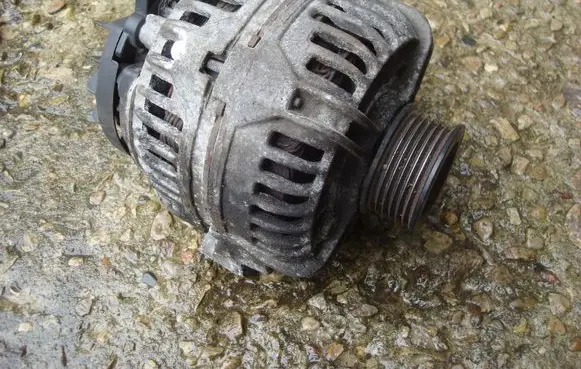 Volvo S60 Generator/alternator 9489312 0124525001