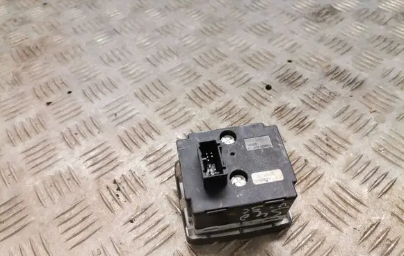 Volvo V50 Light switch 30739300