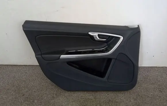 Volvo V60 Front door card panel trim