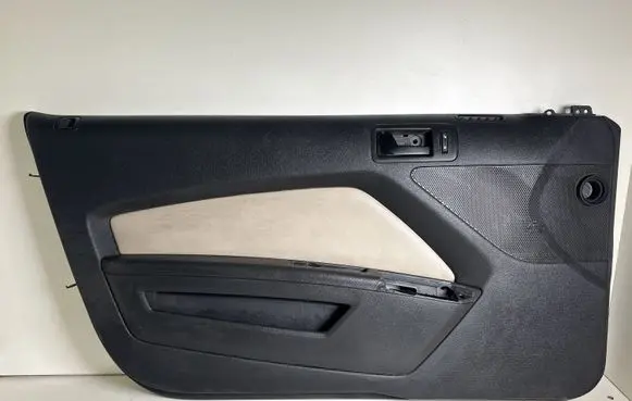 Ford Mustang V Front door card panel trim DR336323943AF