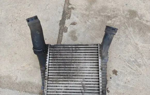 Audi Q7 4L Intercooler radiator 708911019