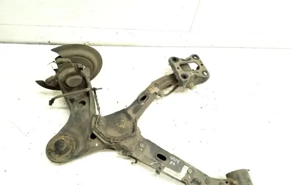 Opel Vivaro Rear wheel hub
