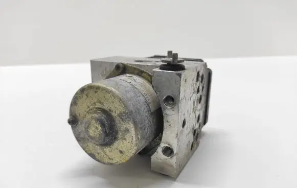 Nissan X-Trail T30 ABS Pump 3513E0257 35070024