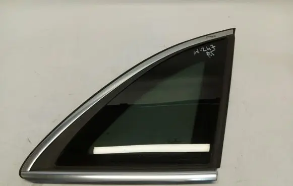 Mercedes-Benz B W247 Rear side window MER247Szy158078
