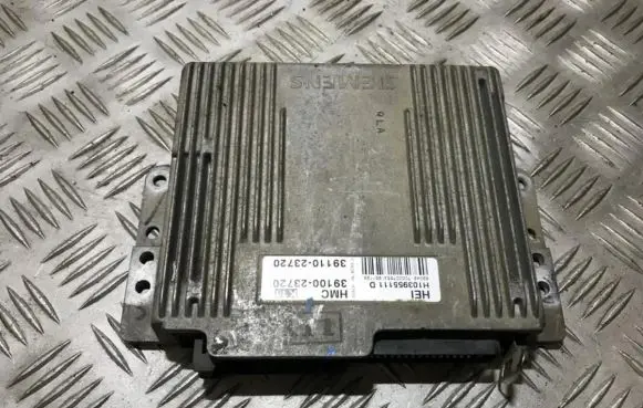 Hyundai Lantra II Engine control unit/module 3910023720 39100-23720