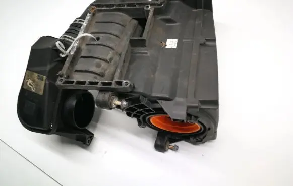 Air filter box