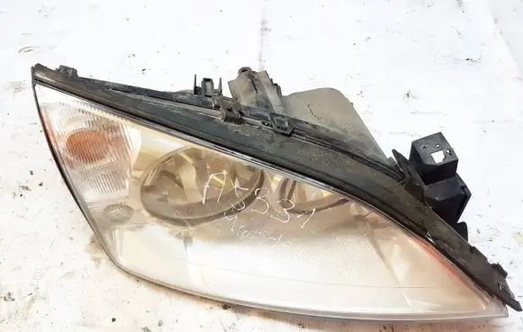 Ford Mondeo Mk III Headlight/headlamp 0301174204 1S71-13005-SE