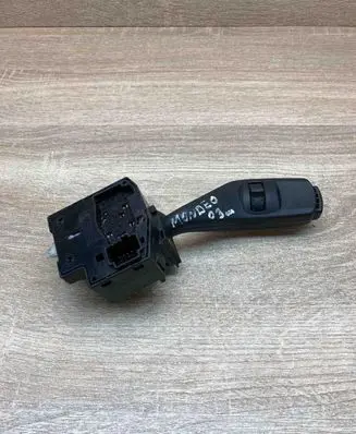 Ford Focus Indicator stalk 4M5T13335BD 17D940A
