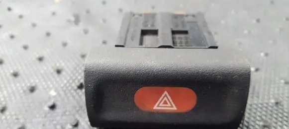 Opel Vectra B Hazard light switch 90565714