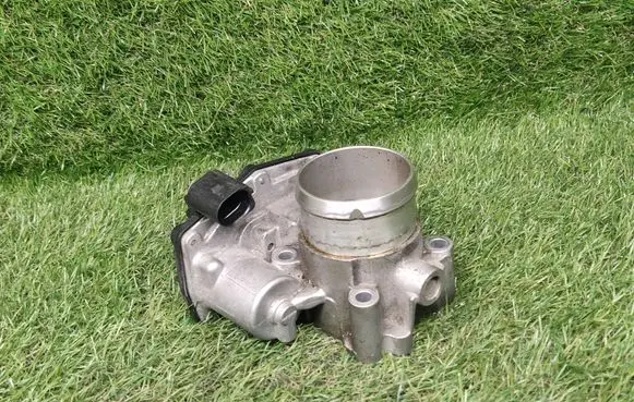Ford Fusion II Throttle valve DS7G9F991BB