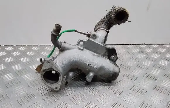 Nissan Qashqai EGR valve line/pipe/hose 147173974R