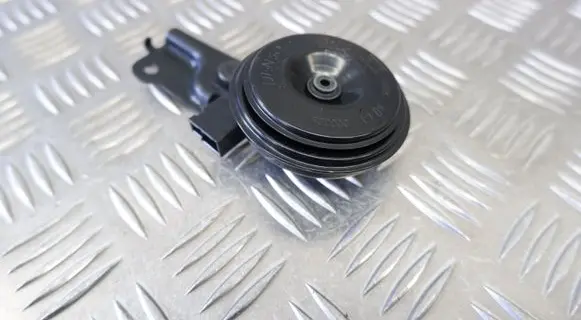 Toyota Yaris XP210 Horn signal 86560K0020