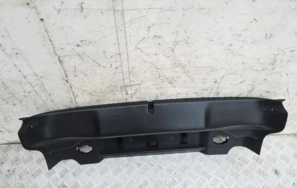 Trunk/boot sill cover protection