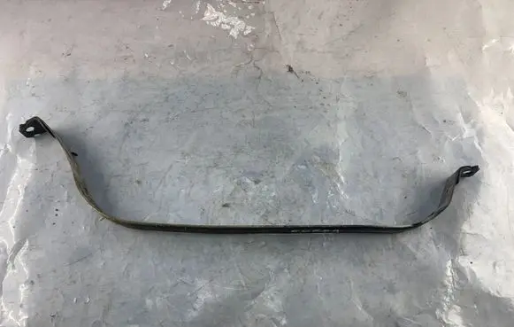 Opel Corsa D Fuel tank mounting bracket 13266357