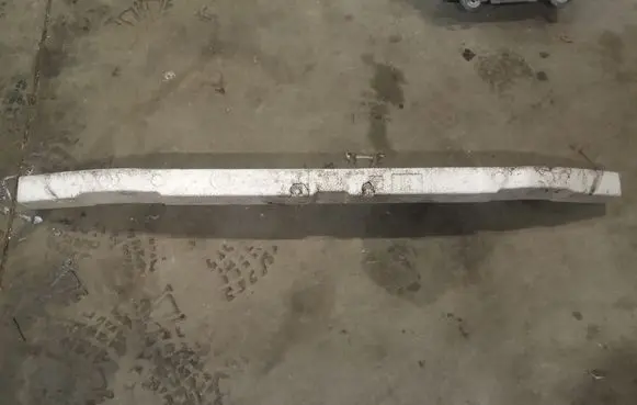 Toyota Verso Front bumper foam support bar 