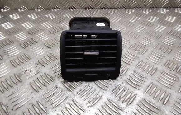 Volkswagen Golf V Dash center air vent grill 1K0819710
