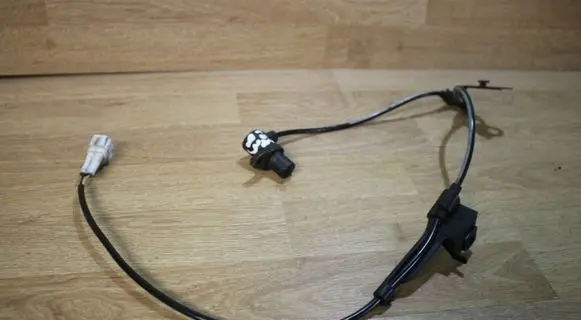 Toyota Avensis T250 ABS brake wheel speed sensor 8954302040