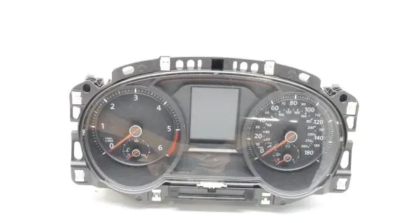 Volkswagen Golf VII Speedometer (instrument cluster) 5G1920957A