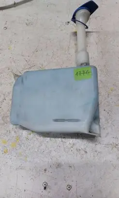 Windshield washer fluid reservoir/tank