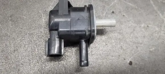 Toyota Yaris Turbo solenoid valve 90910-12276