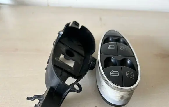 Mercedes-Benz E W211 Electric window control switch A2118219951 501C034331000V