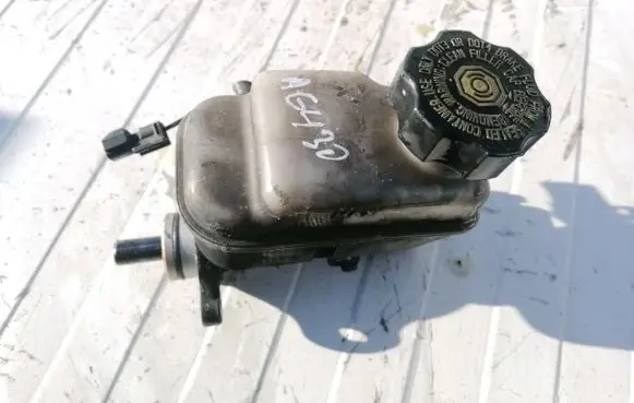 KIA Sorento Master brake cylinder
