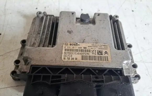 Citroen Berlingo Engine control unit/module 9676830080 0281017600
