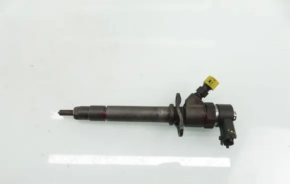 Volvo V70 Fuel injector 8658352 0445110078