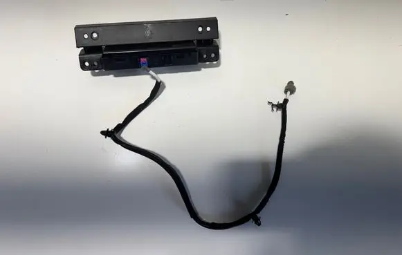 Hyundai Ioniq 5 Aerial antenna amplifier 96240GI000