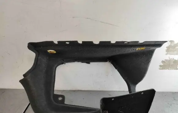 Maserati Quattroporte Tailgate/trunk side cover trim 981438800