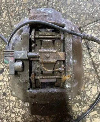 Mercedes-Benz E W211 Front brake caliper 20704704