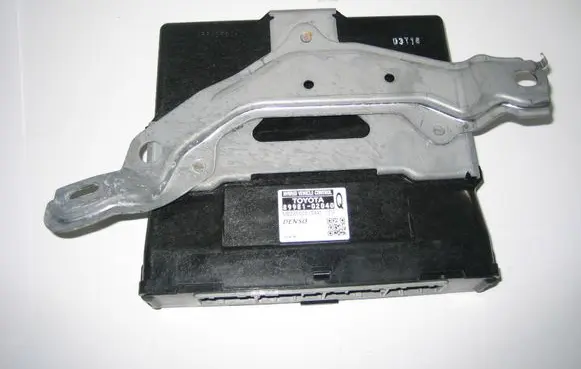 Toyota Auris E180 Other control units/modules 8998102040