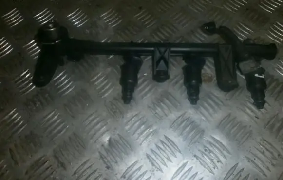 Renault Megane I Fuel main line pipe 866313