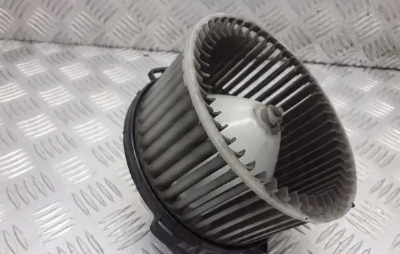 Mazda 3 I Front door blower motor BN7N027K28
