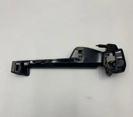 Volvo V90 Cross Country Front bumper mounting bracket 31663021