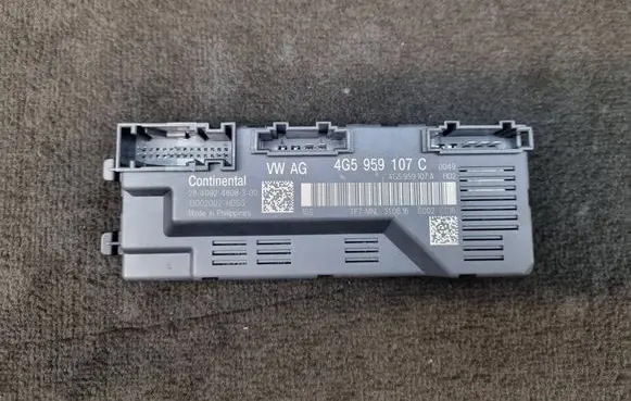 Audi A6 C7 Tailgate/trunk control unit/module 4G5959107C 4G5959107A
