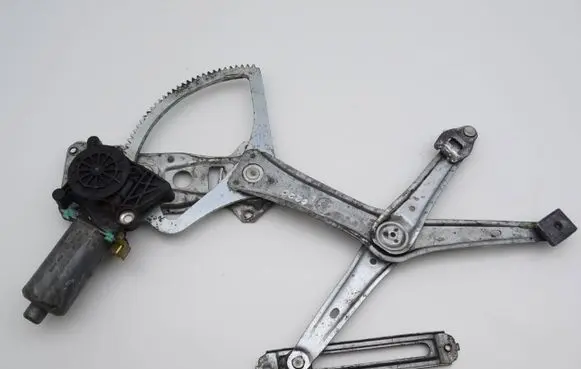 Mercedes-Benz C W202 Front door window regulator with motor 0130821638
