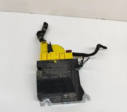 Mercedes-Benz C W205 Airbag control unit/module A2059001814 A2059027905