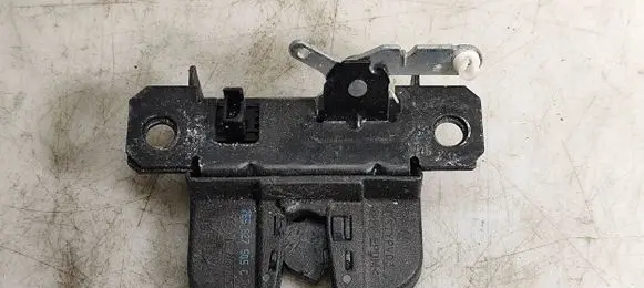 Volkswagen Caddy Tailgate lock latch 7E5827505C 080105