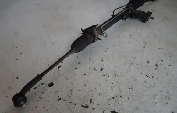 Volkswagen Golf IV Steering rack