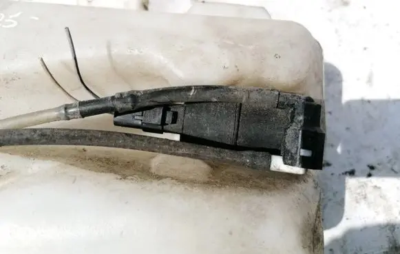Renault Laguna II Windscreen/windshield washer pump