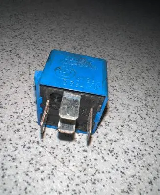BMW 5 E39 Other relay 8364581