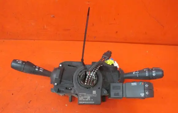 Renault Captur Indicator stalk 255675887R