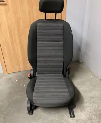 Opel Combo E Front driver seat PK17697