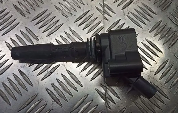 Volkswagen Golf VII Spark distributor 0040102126